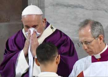 El papa Francisco sufre un resfriado y cancela su encuentro con sacerdotes