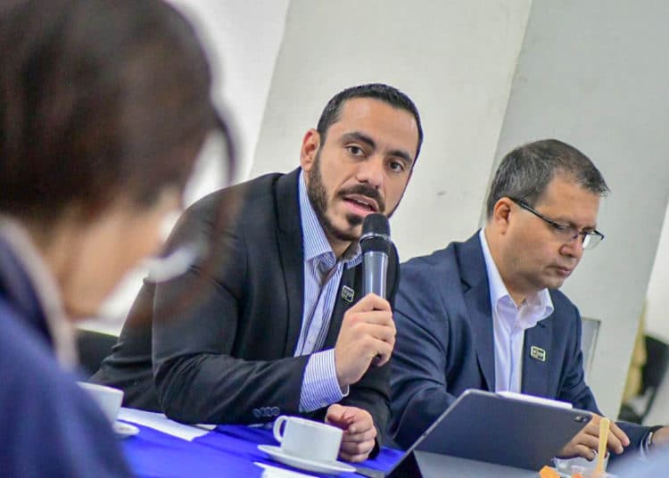 Gobierno se abastece de insumos médicos como medida preventiva ante el coronavirus