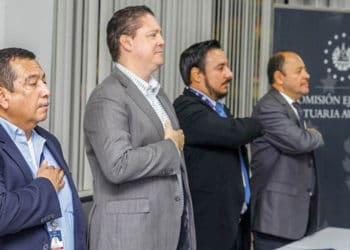 CEPA gradúa a 20 jóvenes como técnicos aeronáuticos