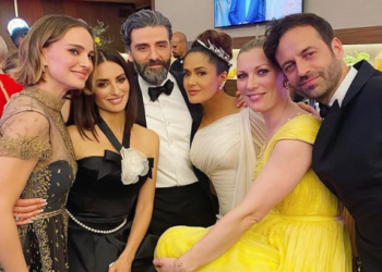 Salma Hayek terminó la noche del Oscar en un hospital y vestida de gala