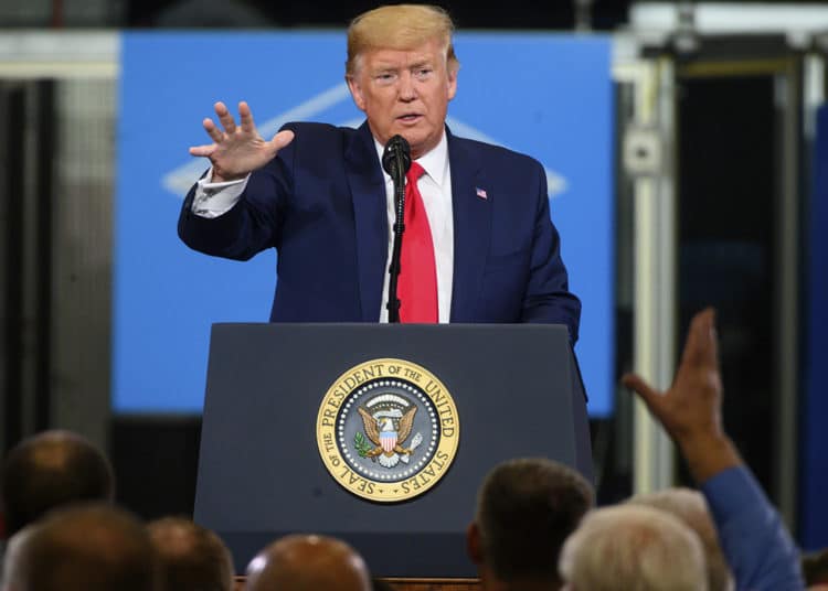 Donald Trump aseguró que el coronavirus desaparecerá después del invierno boreal