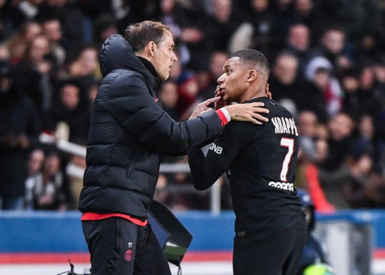(VIDEO) Mbappé y Tuchel se vuelven a encarar por una sustitución