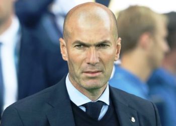 Zidane se estrella contra otro coche y el afectado le pide un selfi