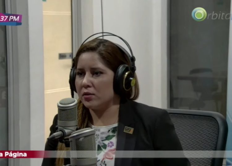 Rebeca Cervantes: «A los diputados no se nos debe de olvidar que los salvadoreños son nuestros jefes»