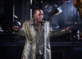 Vocalista de Rammstein está en cuidados intensivos en Berlín por coronavirus