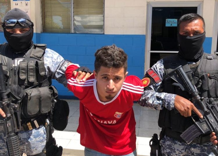 Arrestan a sujeto que asesinó a dos policías en Santa Ana