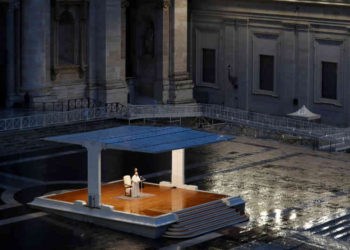 Papa Francisco bendice al mundo en medio de la crisis por coronavirus