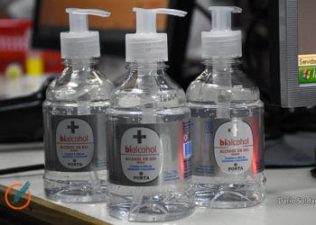 Compra 17.700 botellas alcohol gel para hacer negocio con el coronavirus, pero todo salio mal