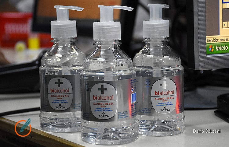 Compra 17.700 botellas alcohol gel para hacer negocio con el coronavirus, pero todo salio mal