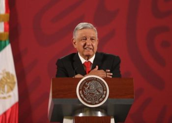 Devoran a AMLO tras no tomar medidas ante crisis de coronavirus