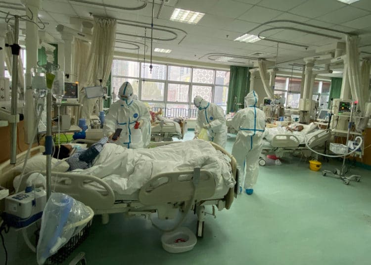 Muere un paciente en Wuhan que fue dado de alta 5 días antes