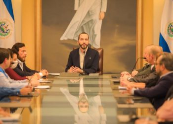 Ayuda gubernamental de $300 se entregará a partir de este viernes