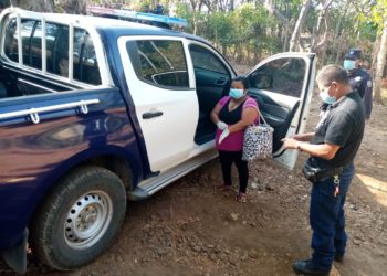 Retienen a dos personas que entraron por puntos ciegos a El Salvador