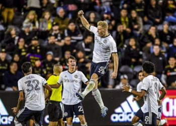 (VIDEO) Impresionante gol de tiro libre desde más de 35 metros en la MLS que podría ser el mejor de 2020