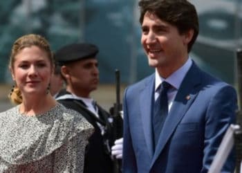 Justin Trudeau y su esposa, en cuarentena por síntomas gripales