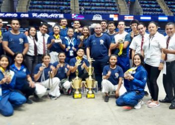 El Salvador campeón centroamericano de Karate do
