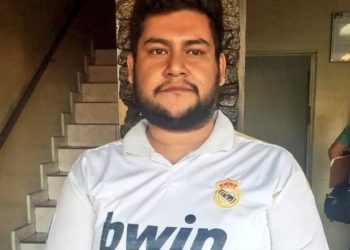 Capturan a sujeto que ofrecía cursos de asistentes de vuelo sin autorización