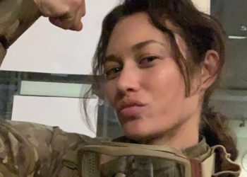 ‘Chica Bond’ afirma que se recuperó del coronavirus; ya convive con su hijo