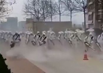 (VIDEO) ¿’Stormtroopers’ luchando contra el coronavirus?
