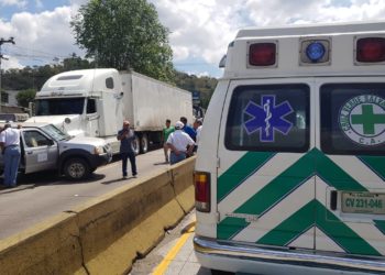 Múltiple accidente de tránsito en carretera Los Chorros deja tres personas lesionadas