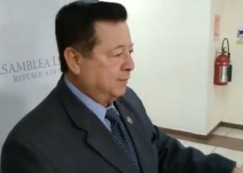 Antonio Almendáriz respalda decisión de declarar emergencia los centros penales