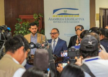 Asamblea aprueba al gobierno $2,000 millones para enfrentar pandemia