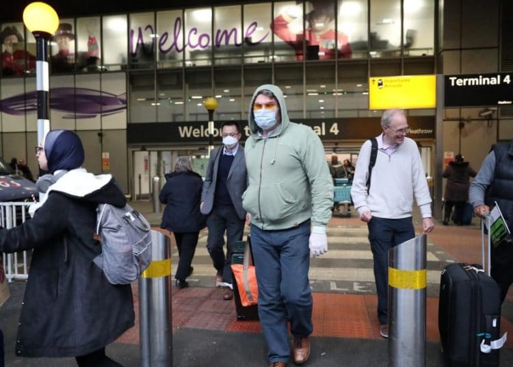 Australiano con covid-19 rompe su aislamiento para ir a una discoteca y acudir a su trabajo