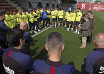 La propuesta del Barça de reducir el salario ha dividido a los jugadores