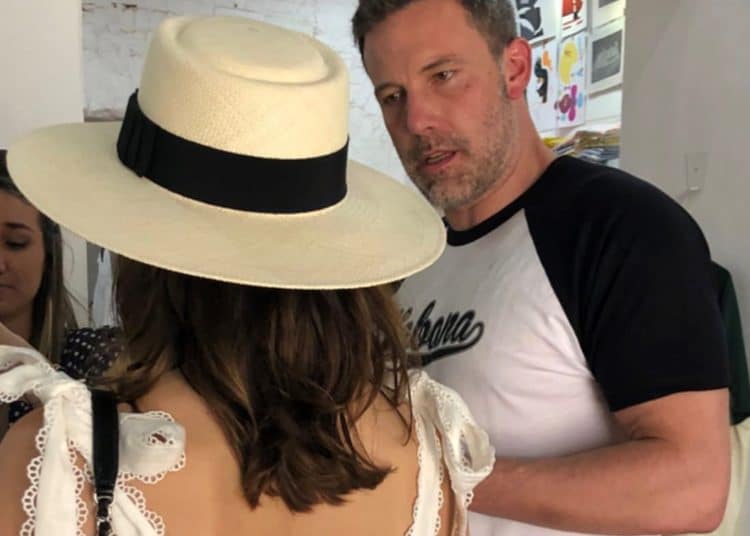 Ben Affleck tendría romance con una actriz 16 años menor que él