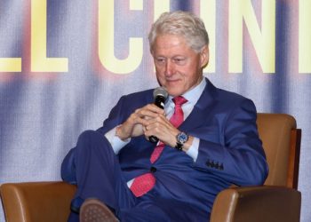 Bill Clinton justificó conducta sexual tenida con Monica Lewinsky