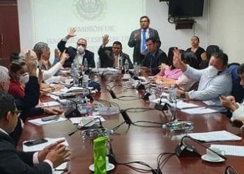 Diputados aprobarían emisión de títulos valores por $2 mil millones para enfrentar pandemia