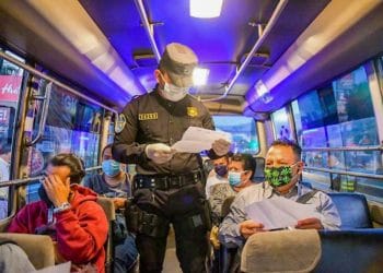 PNC y Fuerza Armada refuerzan controles en transporte colectivo para prevenir el coronavirus