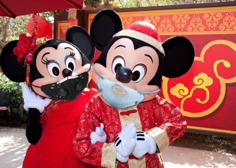 Cierran tres parques más de Disney por el brote de coronavirus