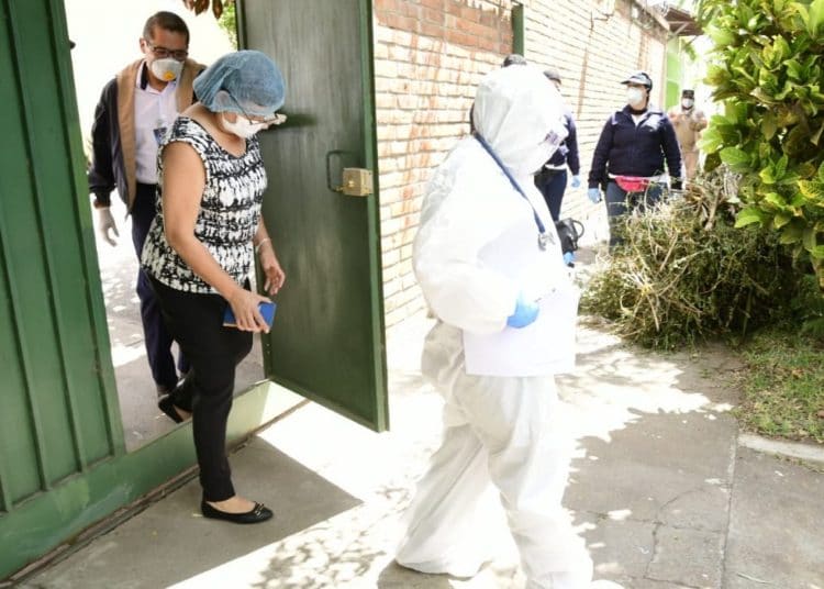 En cuarentena doctora que regresó de Alemania y violó cuarentena domiciliar