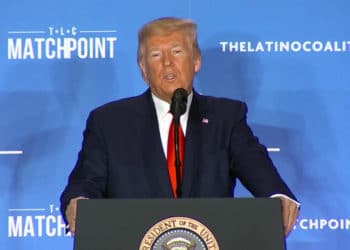 Trump: «¿Saben quién quiere el muro más que nadie? Los hispanos»