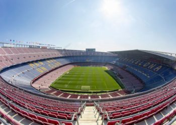 Suspenden la Liga española de fútbol por el coronavirus