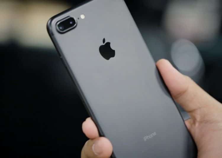 Apple aceptó pagar hasta $500 millones por ralentizar iPhones