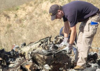 Investigan a policías que filtraron fotos del accidente de Kobe Bryant