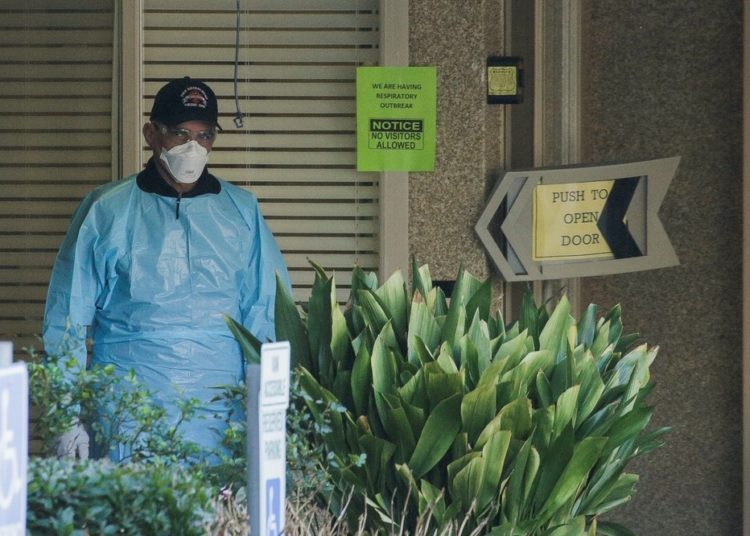 Un joven de 17 años murió de covid-19 tras ser dado de alta en un hospital de Los Angeles