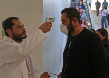 Cifra de casos confirmados con coronavirus aumenta a 42 en México