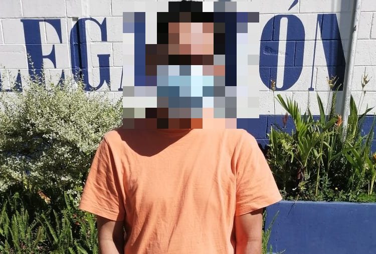 Detienen a médico del ISSS en compañía de dos prostitutas por incumplir cuarentena