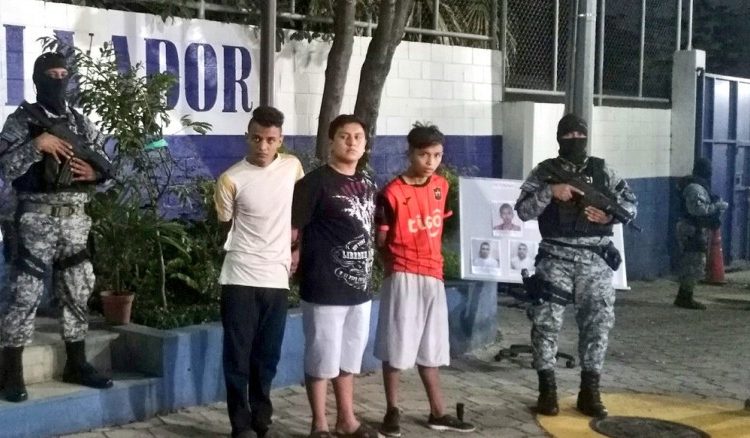 10 años de cárcel para 4 pandilleros que intentaron matar a mujer que negó pago de renta