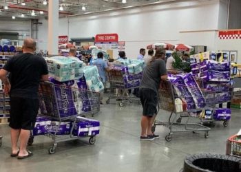 Escasez de papel higiénico y condones por pánico en Australia ante el coronavirus