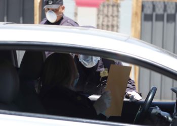 Todo empleado deberá portar el carnet de la empresa y carta del patrono.