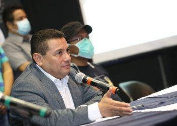 Rolando Castro denuncia «motivos políticos» en desórdenes frente a locales de Cenade