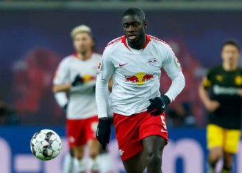 Upamecano presiona para que un grande de Europa le traspasen este verano