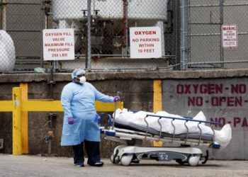 EE.UU. supera los 50.000 muertos por covid-19