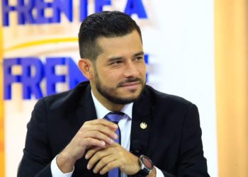 Ministro Fuentes asegura que Gobierno trabaja en plan para la recuperación económica del país