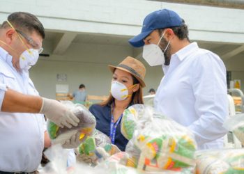 Despacho de la Primera Dama recibe donativo de alimentos para atender familias afectadas por el coronavirus