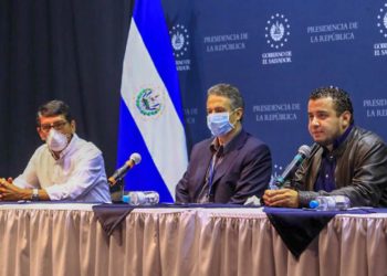 Buseros se comprometen a seguir brindado el servicio de transporte durante emergencia por COVID-19